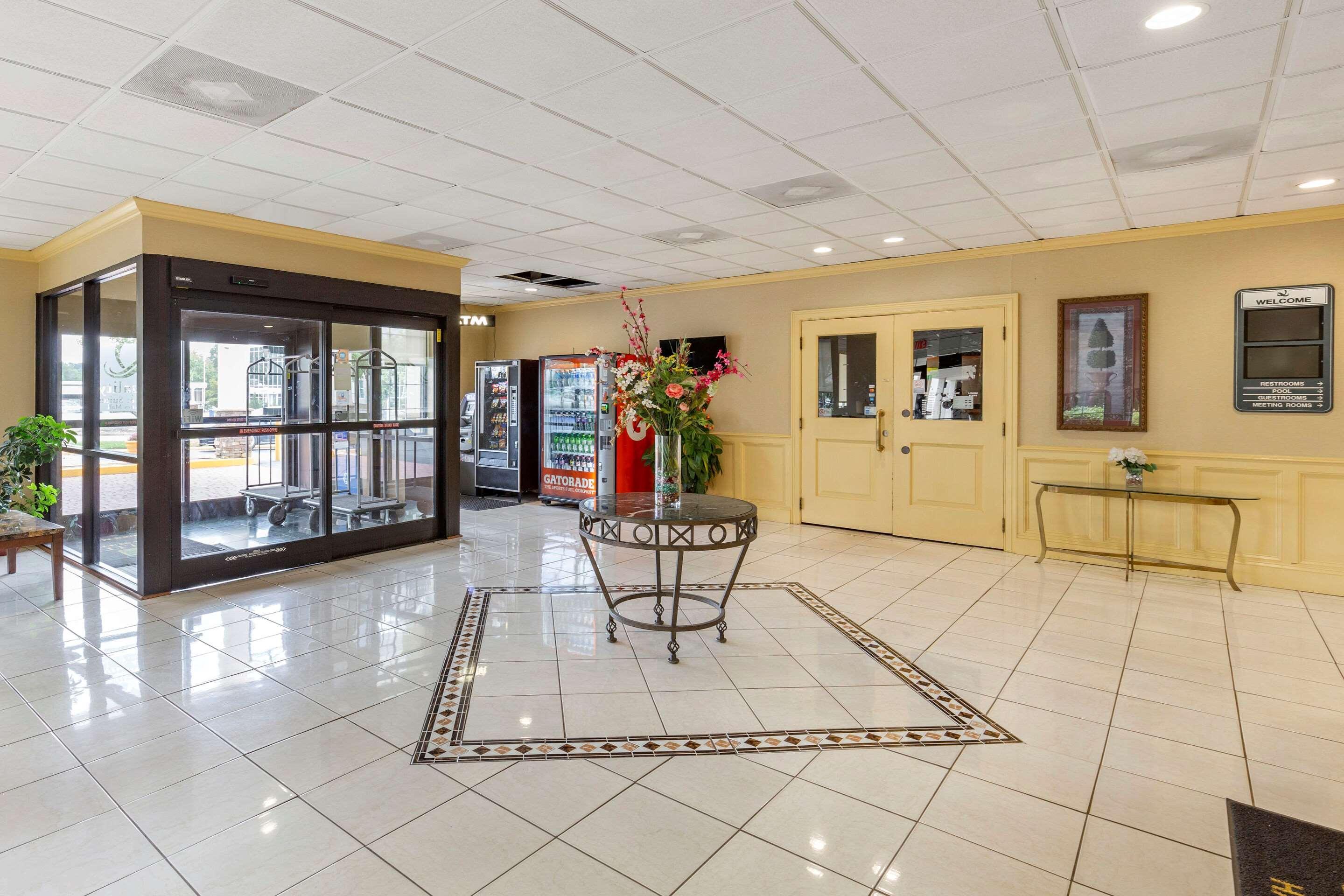 Quality Inn & Suites Hanes Mall Winston-Salem Exteriér fotografie