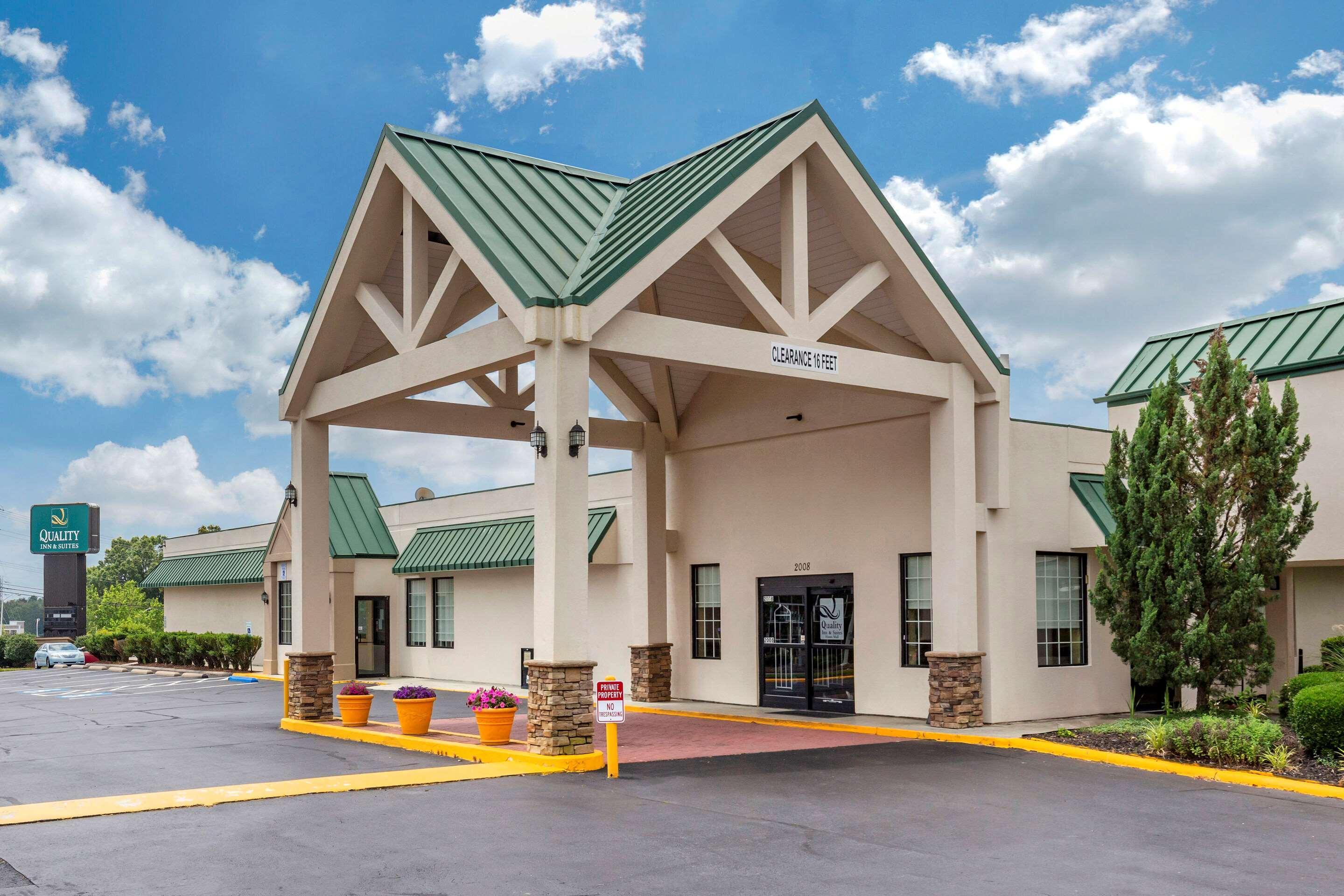 Quality Inn & Suites Hanes Mall Winston-Salem Exteriér fotografie